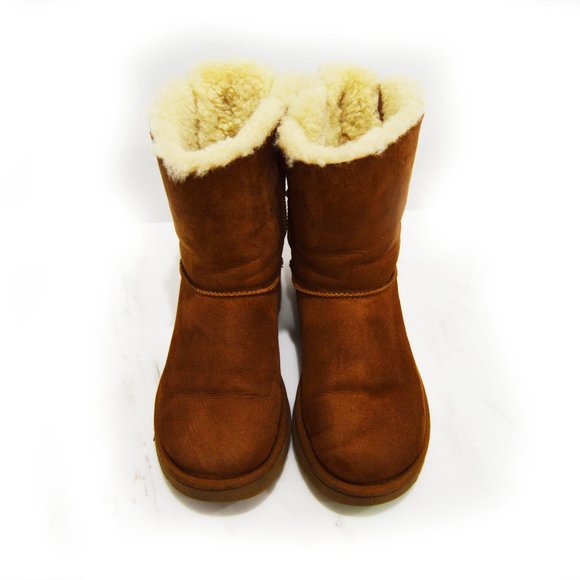 UGG Bailey Bow II in very good used condition. Size 7 - Picture 3 of 6